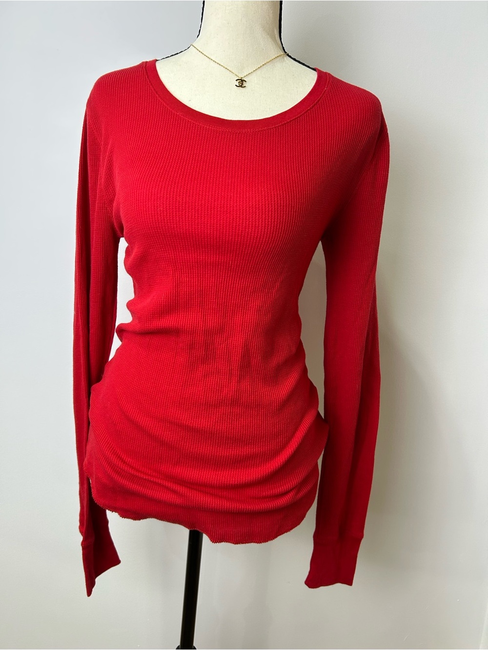 Old Navy Red Long-Sleeve Ribbed Tee